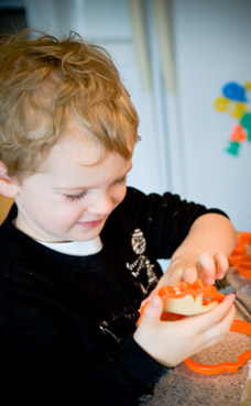 Will, making Halloween cookies